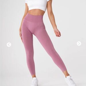 NYGTN Seamless Contour Dusty Rose Leggings Small
